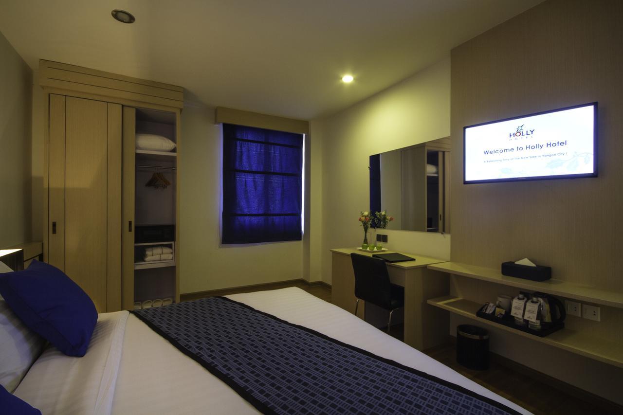 Holly Hotel Myanmar Rangum Exterior foto