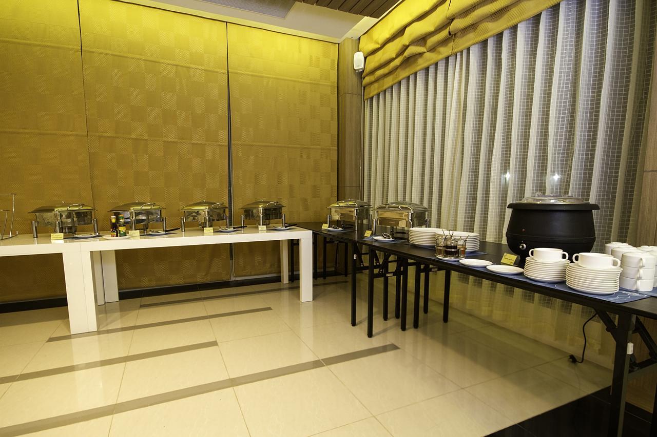 Holly Hotel Myanmar Rangum Exterior foto